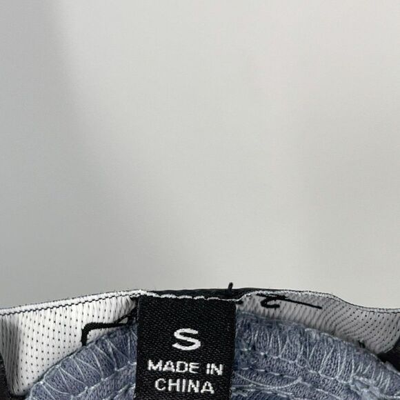 Lulu's Tender Moments Chambray Off the Shoulder Tie Sleeve Cropped Blouse Top - Picture 9 of 10